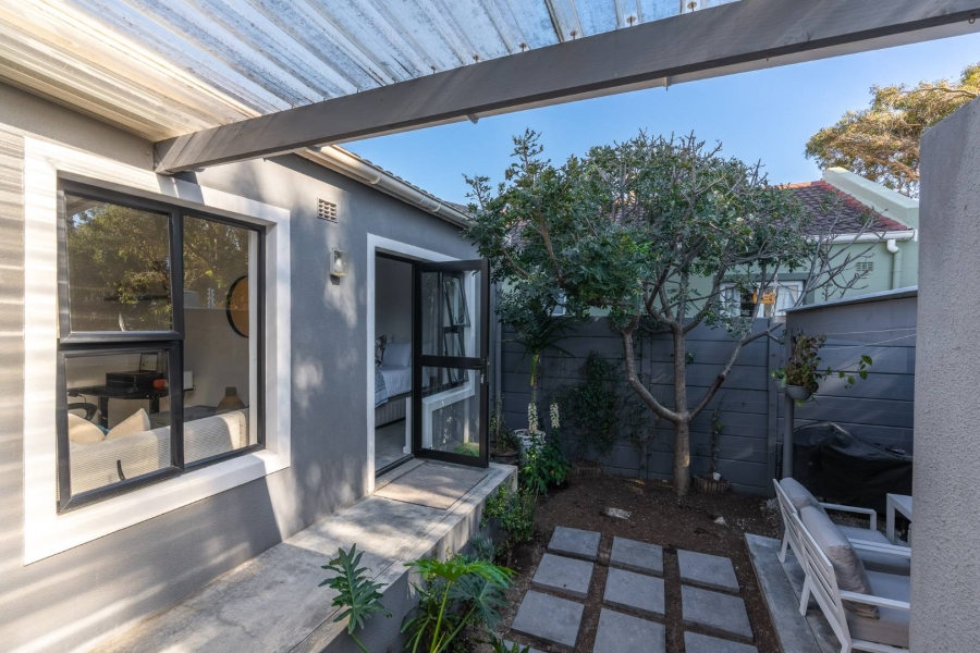 2 Bedroom Property for Sale in Lakeside Western Cape